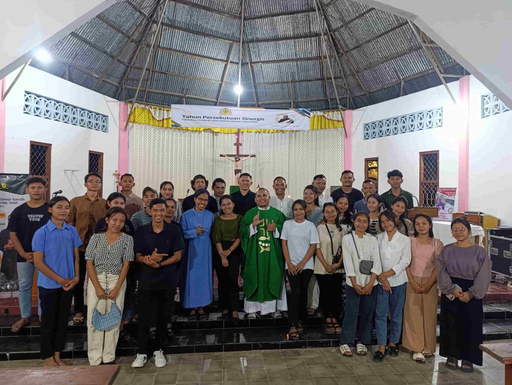 Rekoleksi OMK Merombok Kaum Muda Menjadi Garam dan Terang Dunia