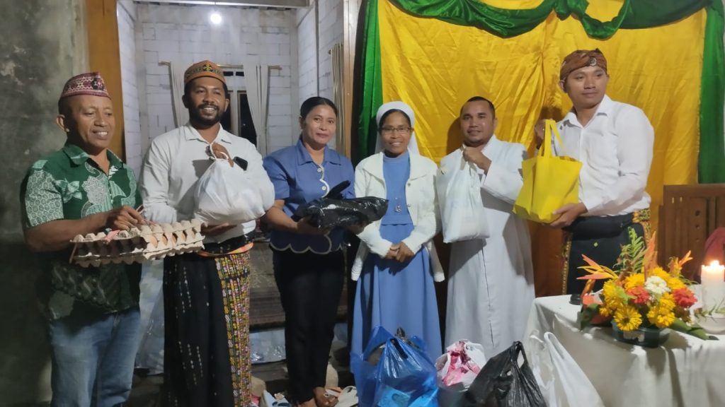 Ketua KBG St. Agustinus Berbagi Kasih Jadi Wujud Nyata Kata Kese dan Devosi Bulan Maria